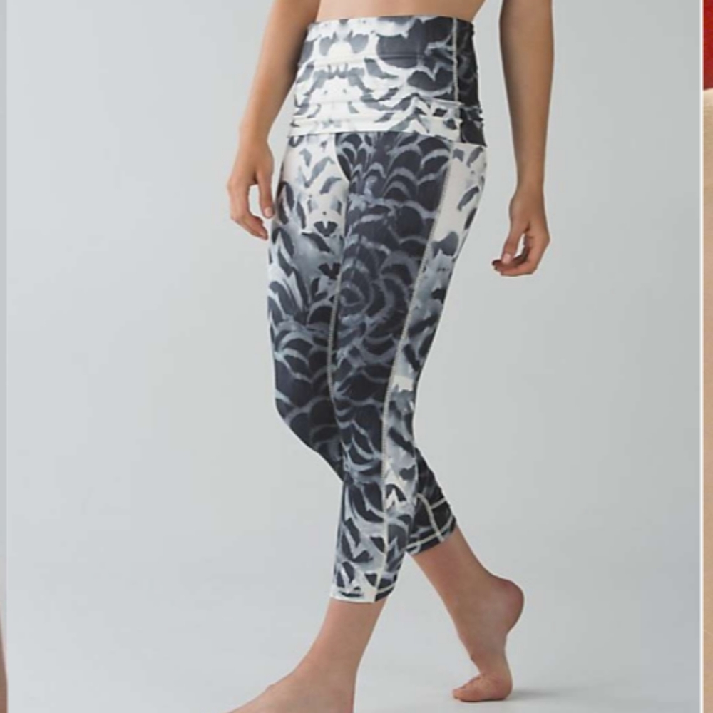 Lululemon wunder under se dance leggings